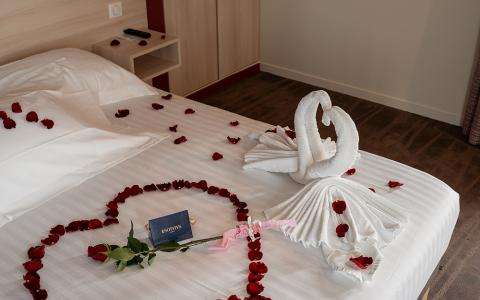 Enjoy an exceptional February 14th with our Valentine's Day offer